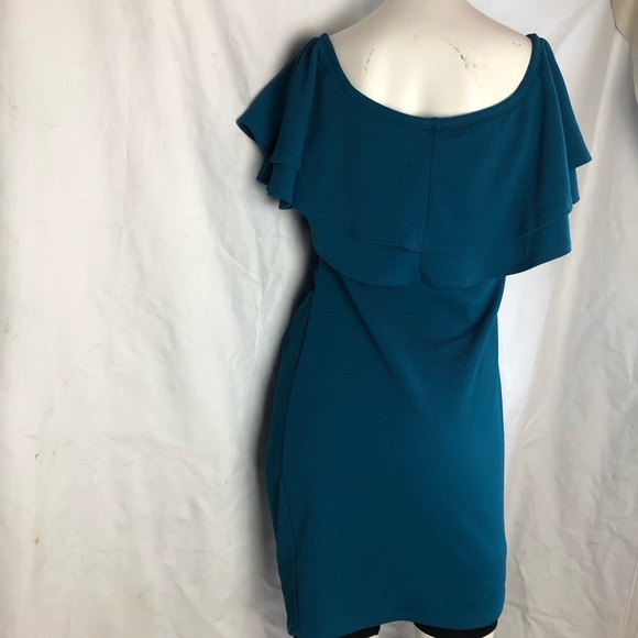 La Clef Medium Maternity Dress - Picture 8 of 13